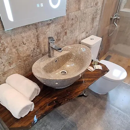 Mint 1 Apartment